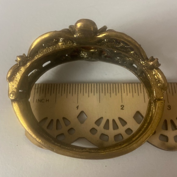 Vintage Brassy Bangle with Beads - Picture 6 of 7